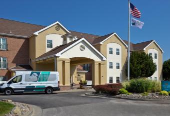 Homewood Suites by Hilton Kansas City - Airport has Balcony rooms