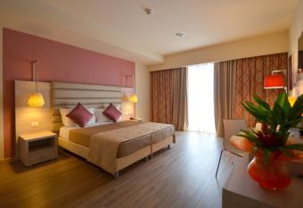 Turin Airport Hotel & Residence has Balcony rooms