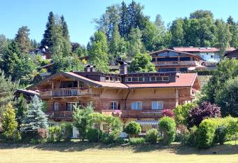 Apartments Golfweg has Balcony rooms