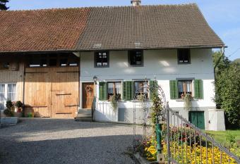 B&B Siglistorf has Balcony rooms