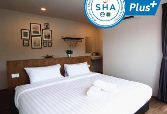The Arbern Hotel x Bistro - SHA Extra Plus has Balcony rooms