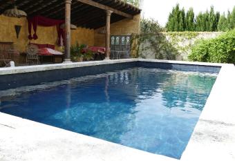 Mas du Puits d Amour allows 18 year olds to book a room