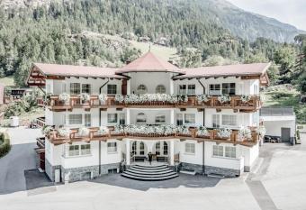 Appartementhaus Kathrin has Balcony rooms