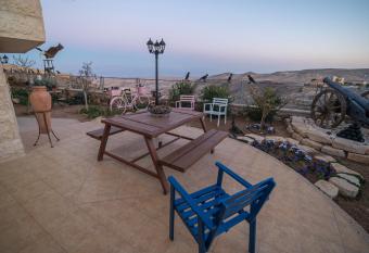 House of Art allows 18 year olds to book a room