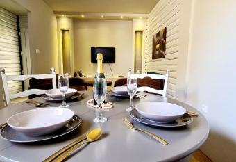 Apartman 993 has Balcony rooms