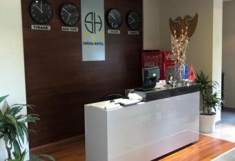 Hotel Shehu has Balcony rooms