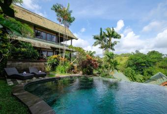 Sunrise Villa Ubud has Smoking/Balcony rooms