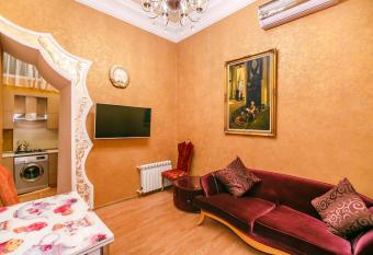 Luxury Sapfir 4 has Smoking/Balcony rooms