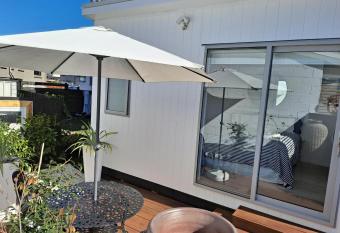 Pod bach on Tweed allows 18 year olds to book a room