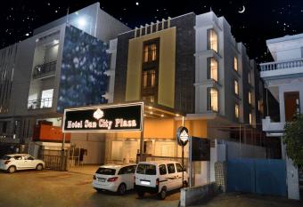 Hotel Suncity Plaza allows 18 year olds to book a room