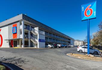 Studio 6-Little Rock, Ar - West has Smoking rooms