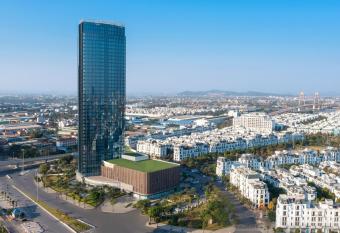 Sheraton Hai Phong allows 18 year olds to book a room