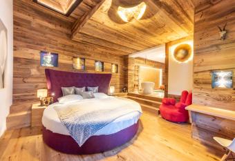 Alpine Residence Villa Adler has Balcony rooms