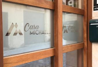 Hostal Casa Michaels has Balcony rooms