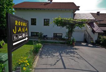 Rooms Jana has Balcony rooms