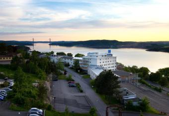 Bohusg  rden Hotell & Konferens allows 18 year olds to book a room