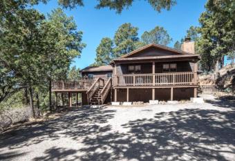 Coronado, Cabin at Ruidoso, with Forest View has Balcony rooms
