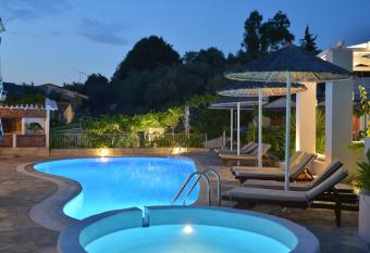 Elsa Hotel has Balcony rooms