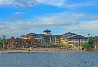 The Bellevue Resort has Balcony rooms
