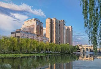 Four Seasons Hotel Beijing has Balcony rooms