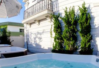 Villa Di Man   Pousada has Balcony rooms