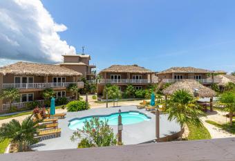 Sapphire Beach Resort has Balcony rooms
