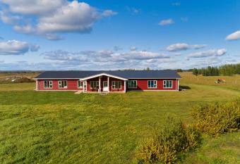 Loa s Nest has Balcony rooms