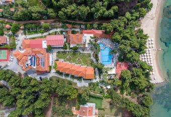Porfi Beach Hotel has Balcony rooms