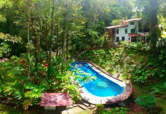 Agua Inn allows 18 year olds to book a room