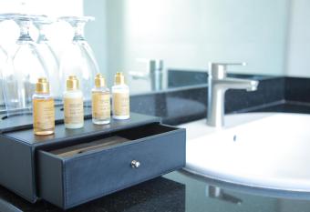 Bellwood Hills Resort & Spa has rooms with a private hot tub