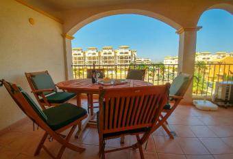 Ribera Beach 1 Apartment NALI allows 18 year olds to book a room