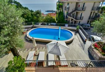 Apartments Kentera has Balcony rooms