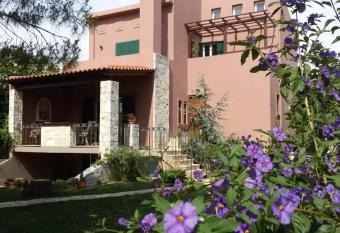 Home Sweet Home has Balcony rooms