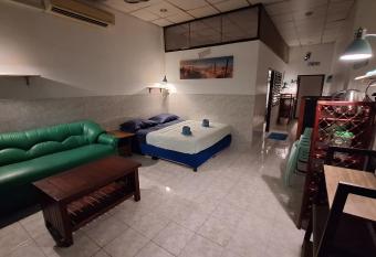 Runa Group House Samed has Balcony rooms