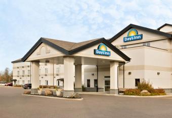 Days Inn by Wyndham Thunder Bay North allows 18 year olds to book a room