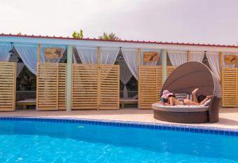 Fantasy Hotel has Balcony rooms