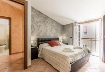 Biroli164 House allows 18 year olds to book a room