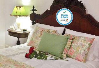 Quinta Do Banco allows 18 year olds to book a room