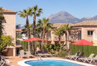 Apartamentos Mundaka Albir has Balcony rooms