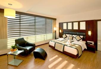 Sandy s Tower has Balcony rooms