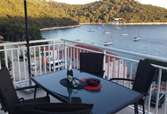 Apartments Pavli   has Balcony rooms