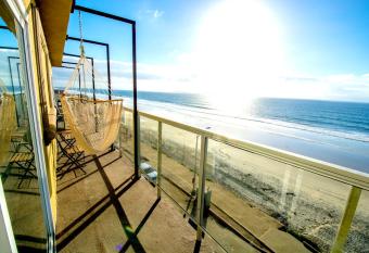 Beachfront Condo - 2 Bdr 2 Bth has Balcony rooms