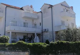 Apartments Tamara has Balcony rooms