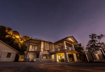 Hickory Penang Hill has Balcony rooms