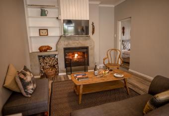 The Corner House L A-nnexe allows 18 year olds to book a room