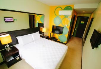 Go Hotels Dumaguete allows 18 year olds to book a room