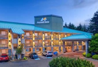 Accent Inns Kelowna allows 18 year olds to book a room