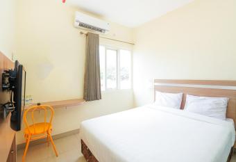 Pratisarawirya Guesthouse by ecommerceloka allows 18 year olds to book a room