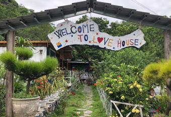 love house has Balcony rooms
