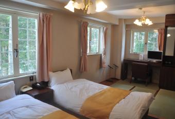 Hakuba Sun Valley Hotel Annex has Balcony rooms